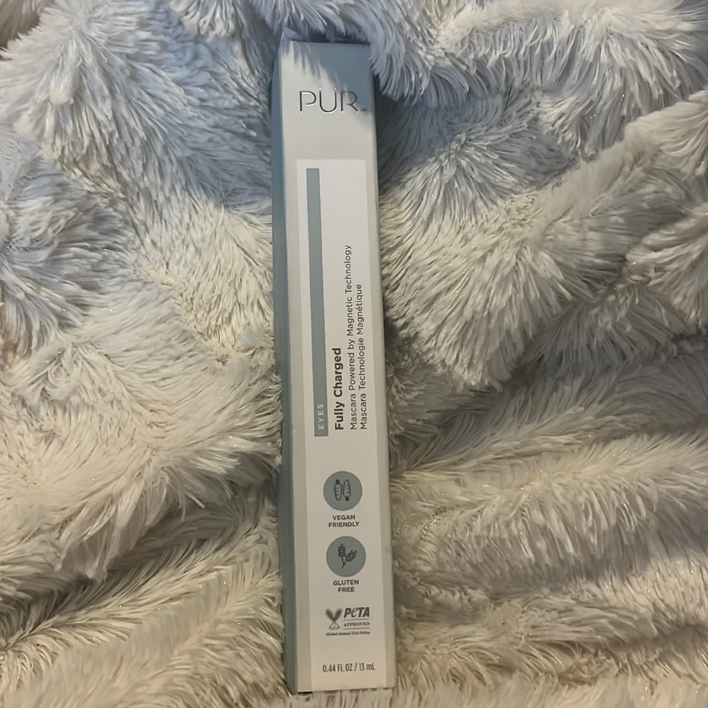 PÜR Fully Charged Magnetic Mascara Black NIB